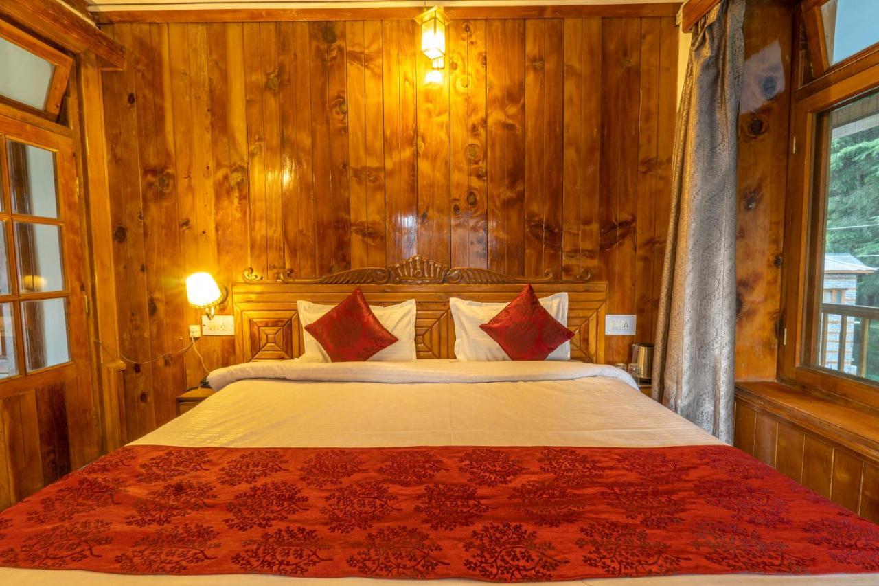 Holiday Home International -Vivaan Stays Manāli Esterno foto